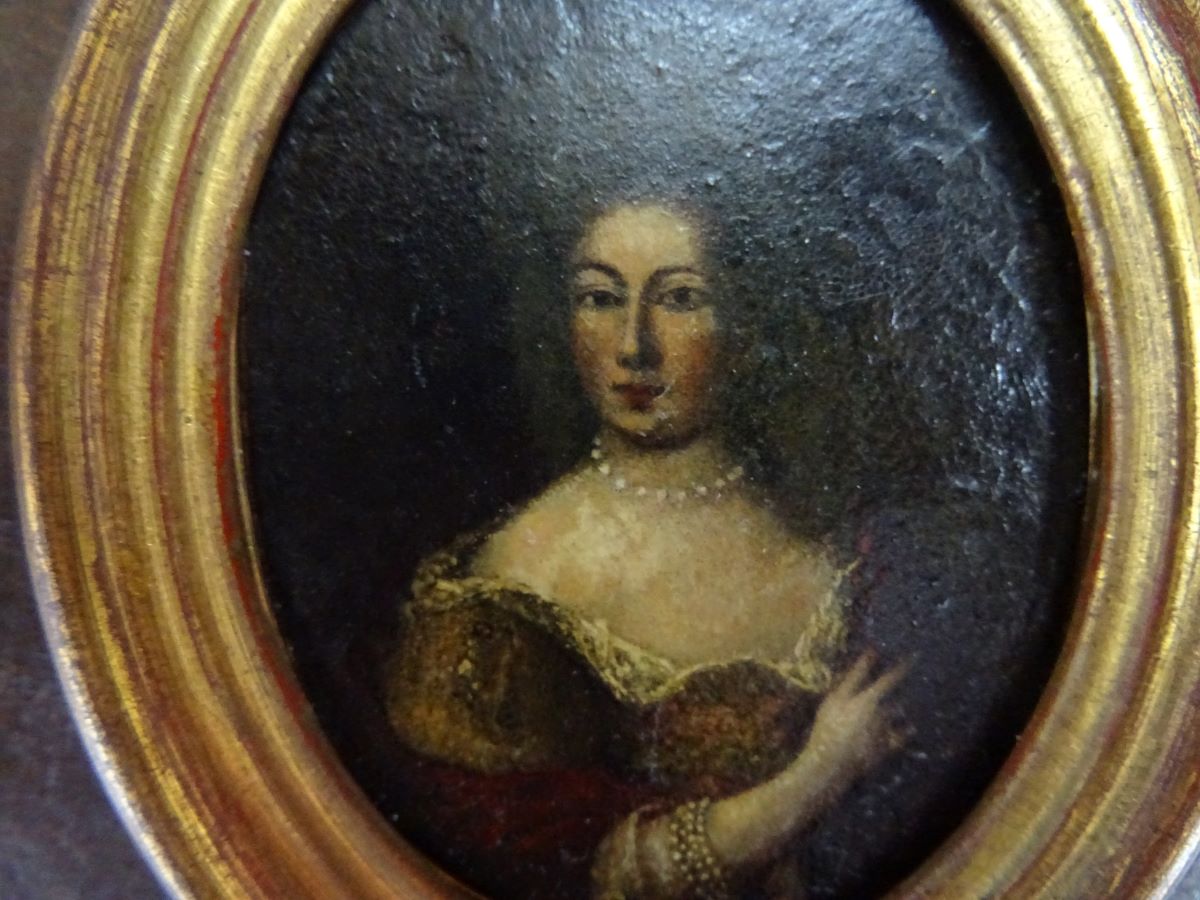 18th century miniature oil of a woman